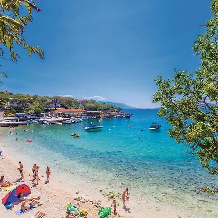 Semesterbostad Awesome In With Jacuzzi *