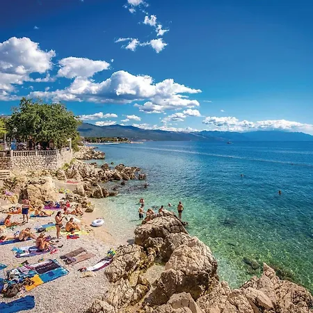 Semesterbostad Awesome In With Jacuzzi